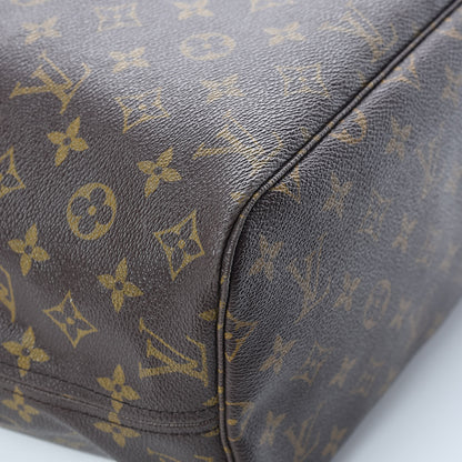 Louis Vuitton Monogram Neverfull MM 11 of 13