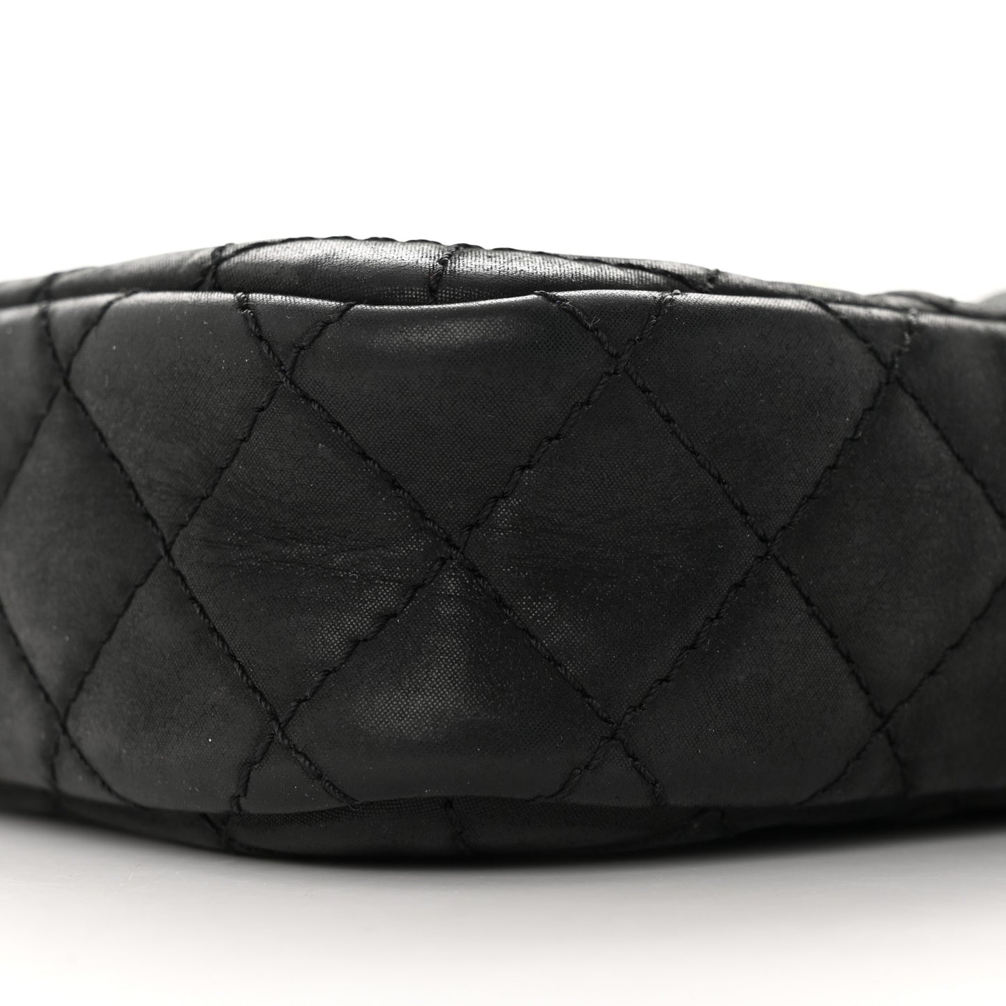 Nubuck Iridescent Calfskin Quilted Reissue Camera Case Black