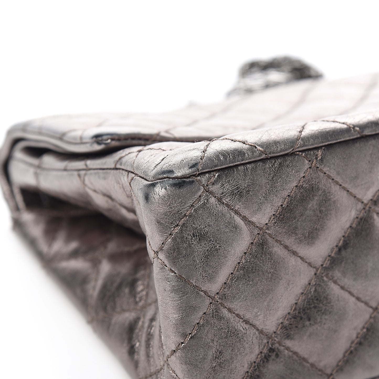 Metallic Aged Calfskin Quilted 2.55 Reissue 226 Flap Dark Silver