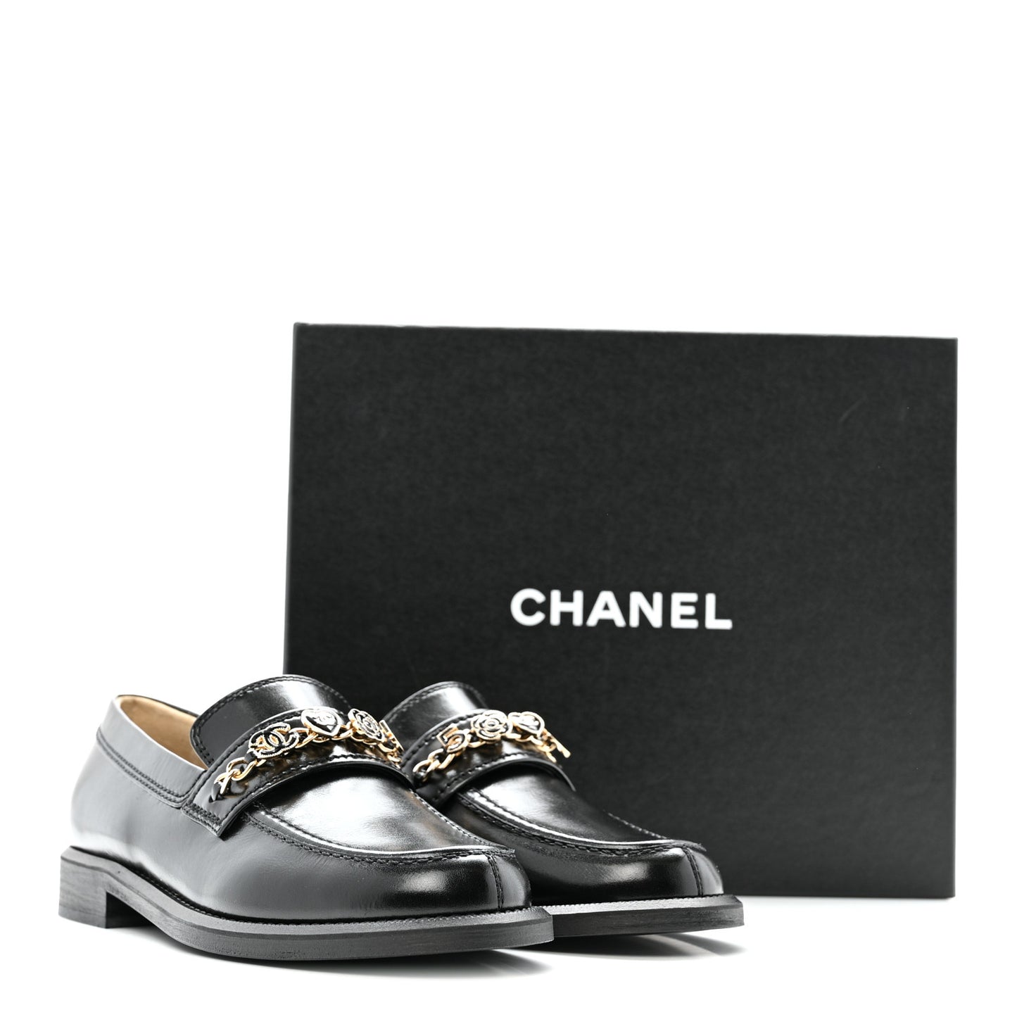 Calfskin Enamel Charms Mocassin Loafers 39 Black