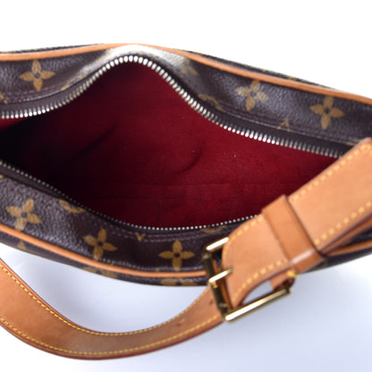 Louis Vuitton Monogram Croissant MM 5 of 5