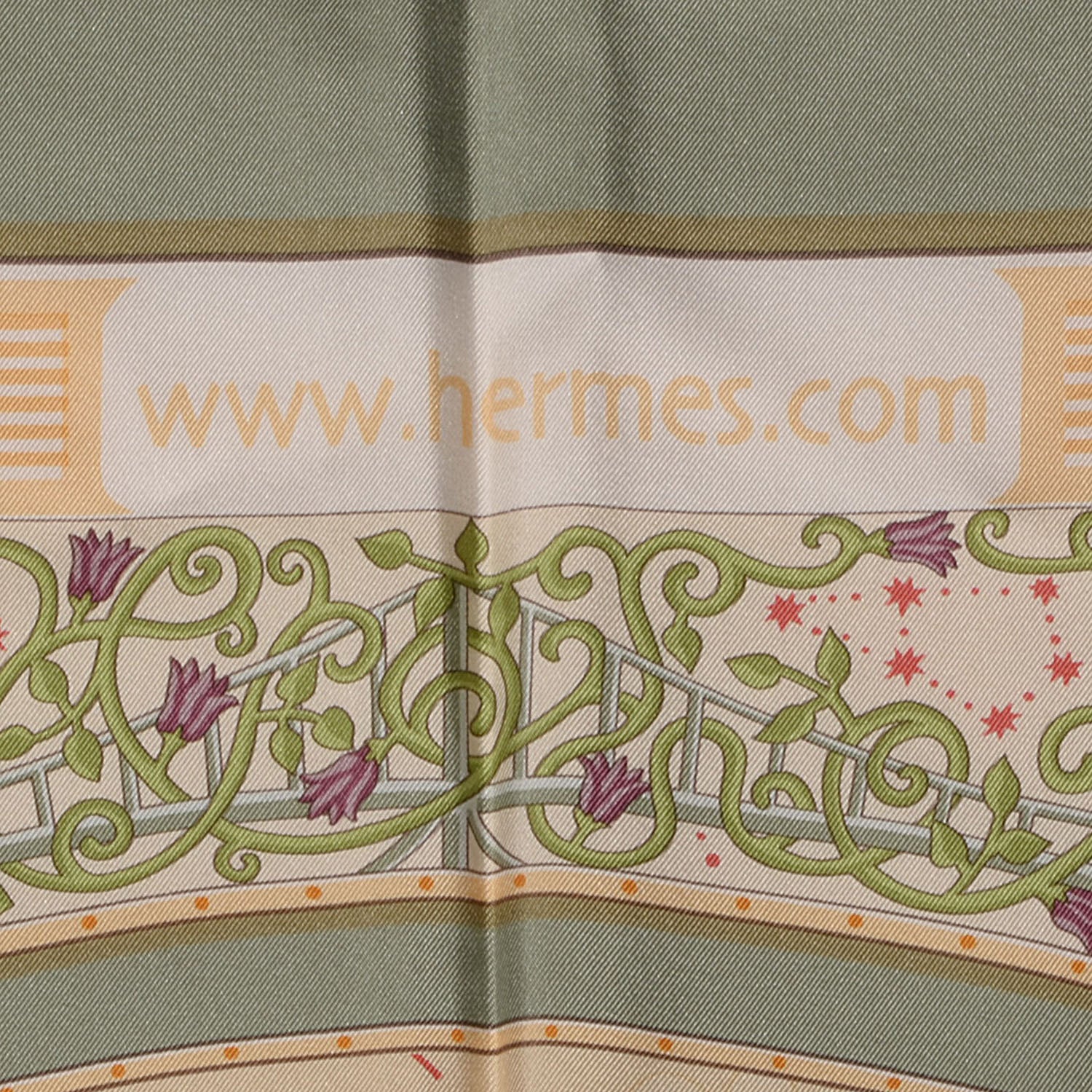 Hermes Silk www.hermes.com Scarf 90 3 of 5