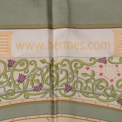Hermes Silk www.hermes.com Scarf 90 3 of 5