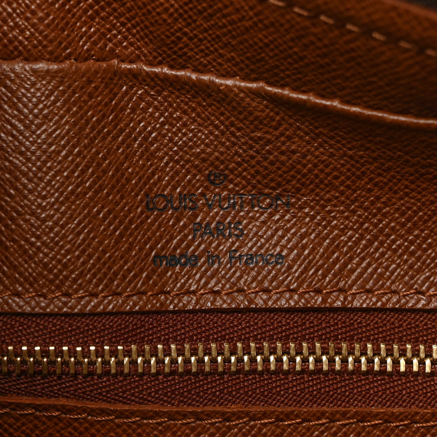 Monogram Nil 28