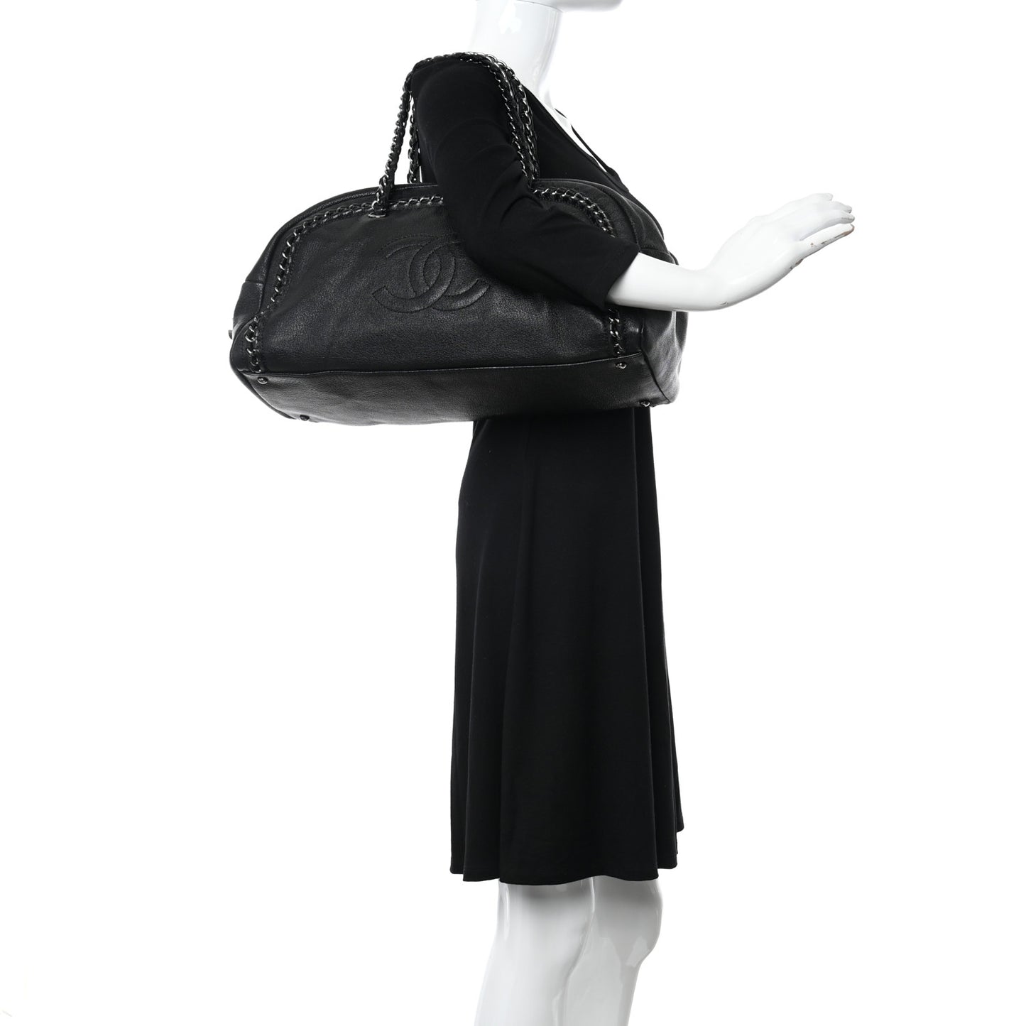 Smooth Calfskin Medium Luxe Ligne Bowler Black