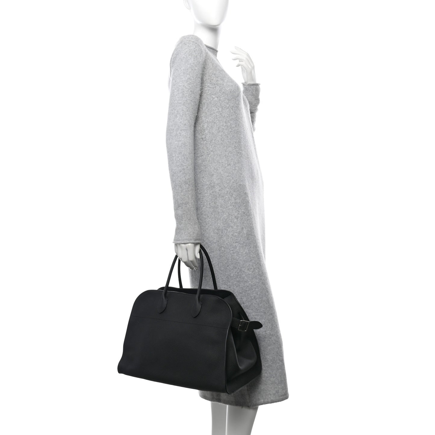 Matte Grained Calfskin Soft Margaux 15 Black