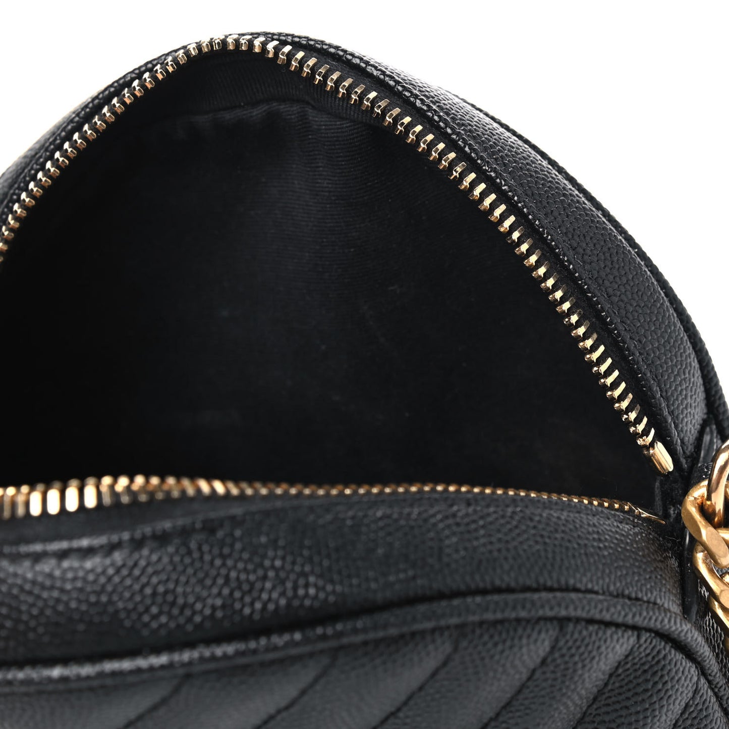 Grain De Poudre Matelasse Chevron Quilted Round Vinyle Camera Bag Black