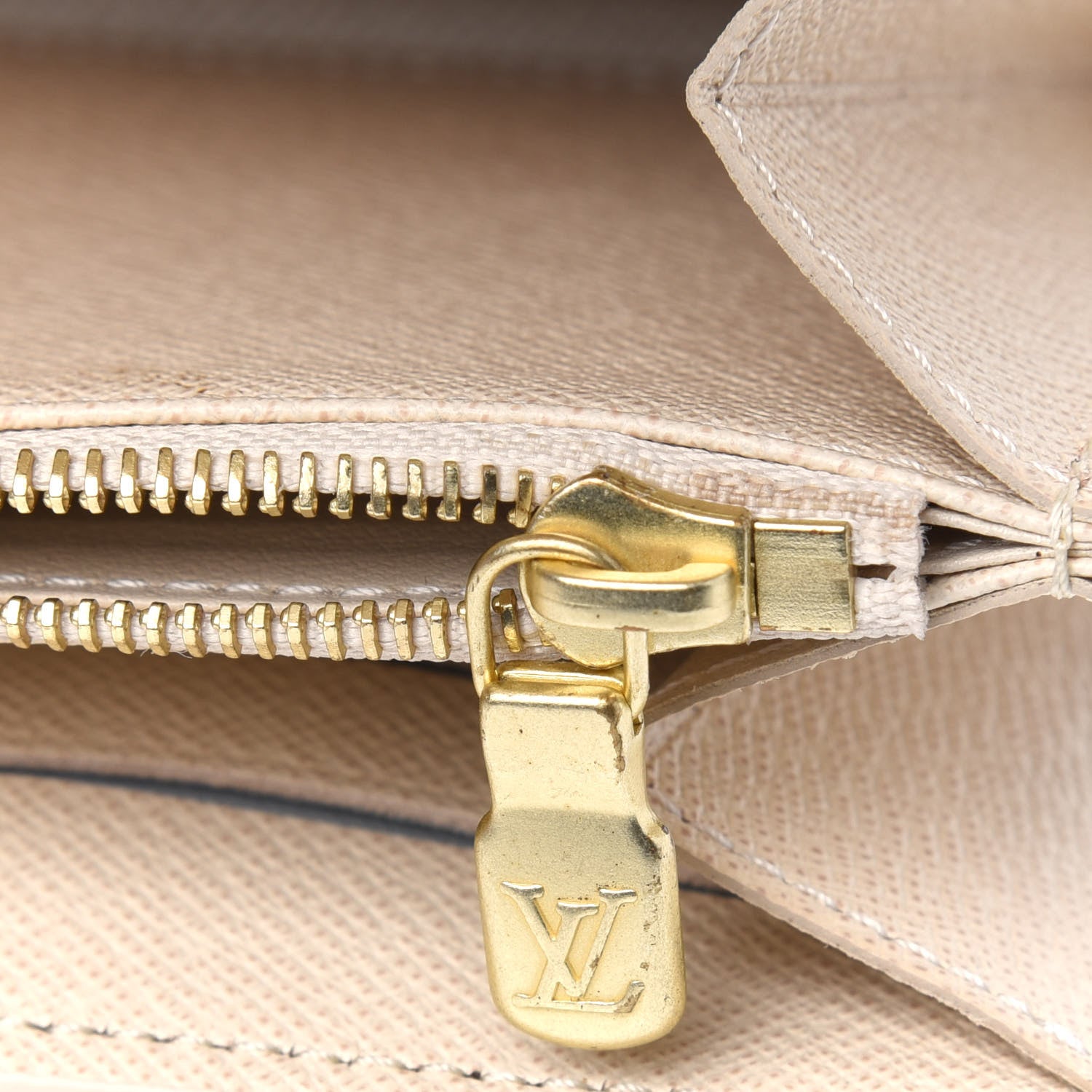 Louis Vuitton Damier Azur Sarah Wallet NM 13 of 26