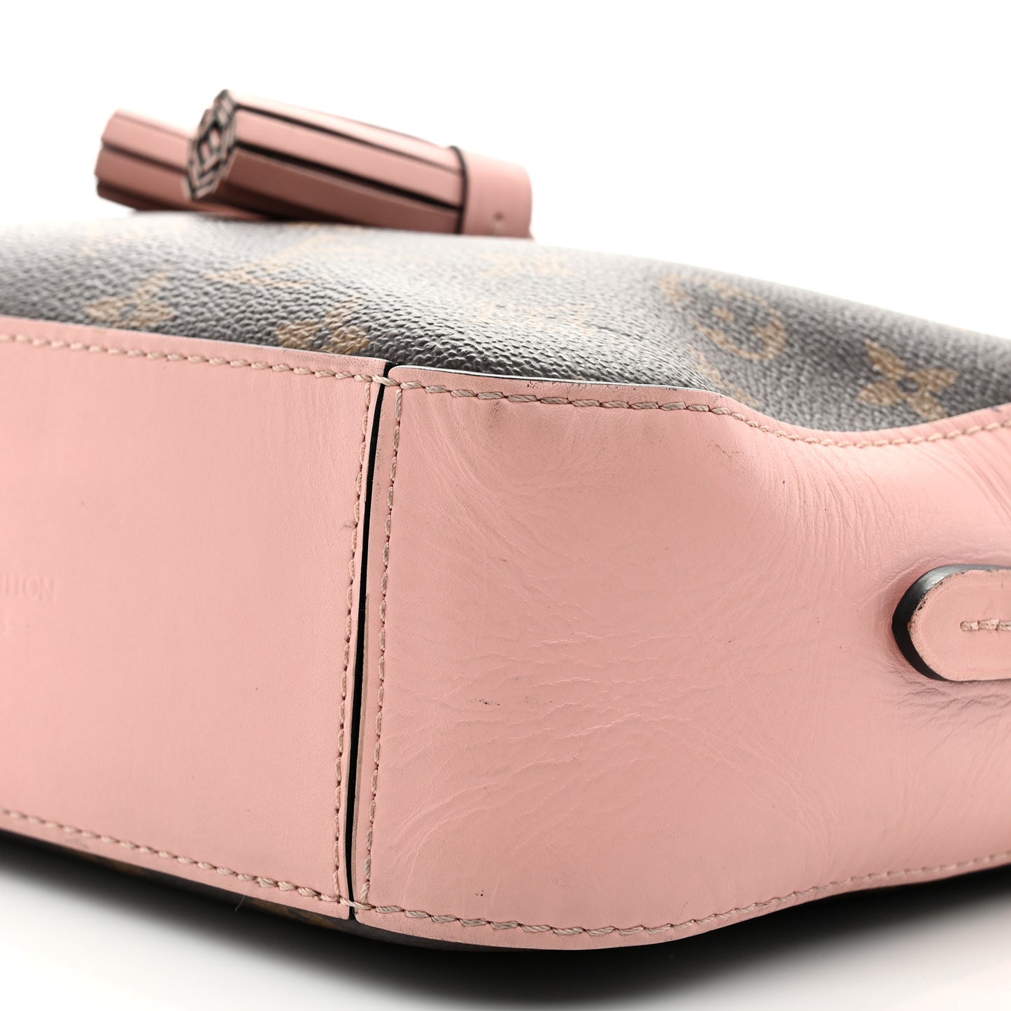 Monogram Saintonge Rose Poudre