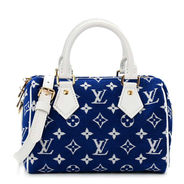 P*e様 LOUIS VUITTON スエードショートブーツ 青 Vロゴ 24c 44cce3cc1b51a77e51c3d2e21705bb