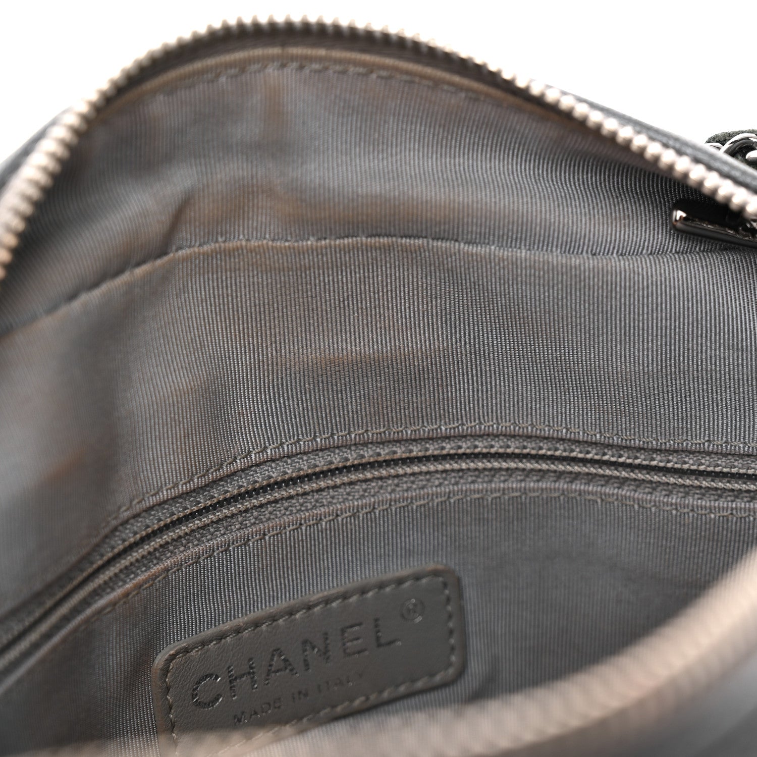 Chanel Metallic Lambskin Plexiglass Evening Art Camera Case Silver 12 of 17