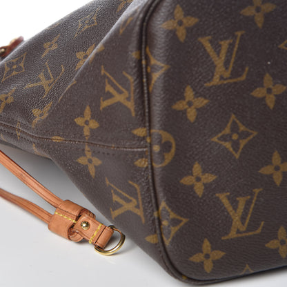 Louis Vuitton Monogram Neverfull MM 12 of 16