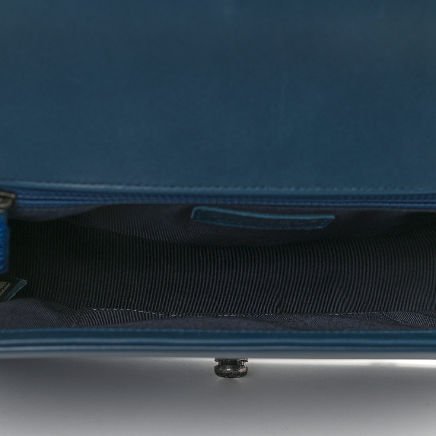 Calfskin New Medium Boy Flap Blue