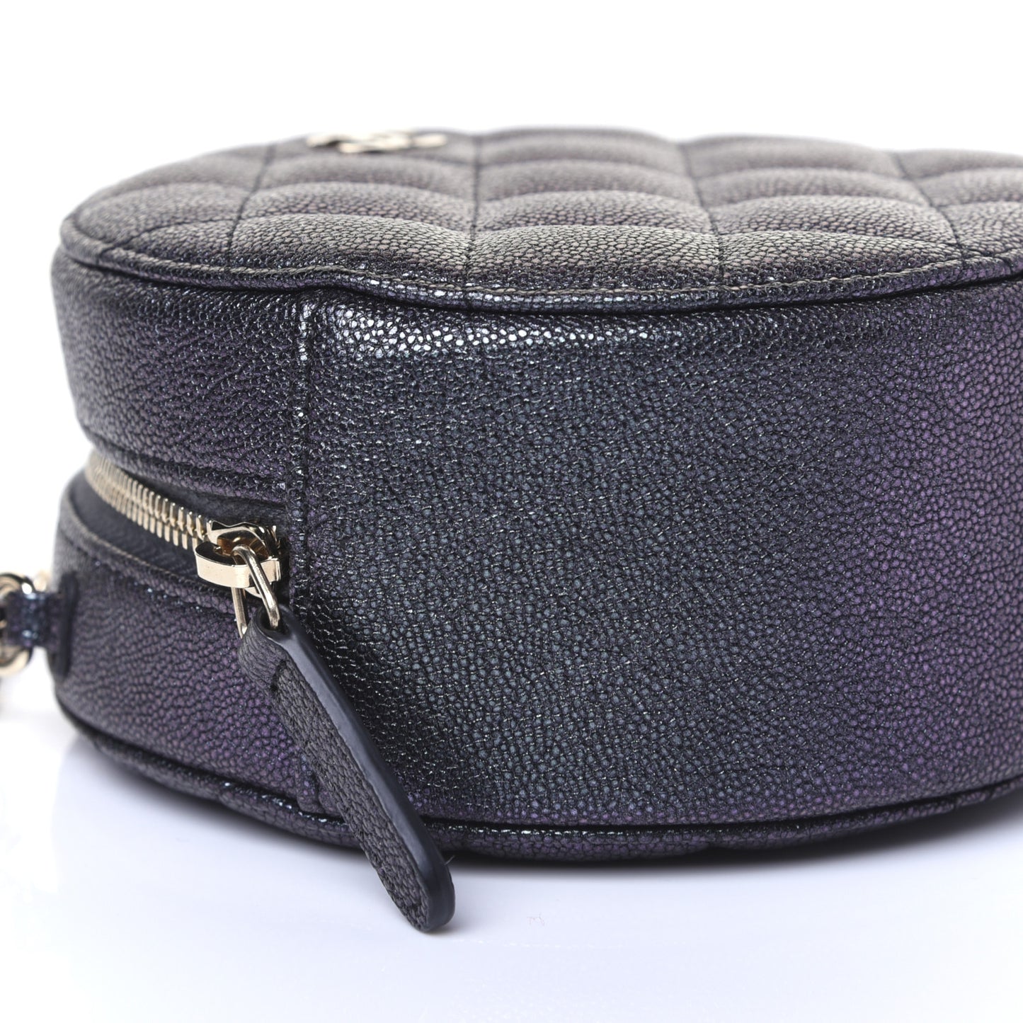 Iridescent Caviar Quilted Round Clutch With Chain Black