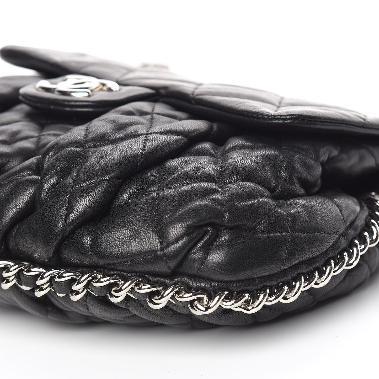 Washed Lambskin Quilted Medium Chain Around Messenger Black