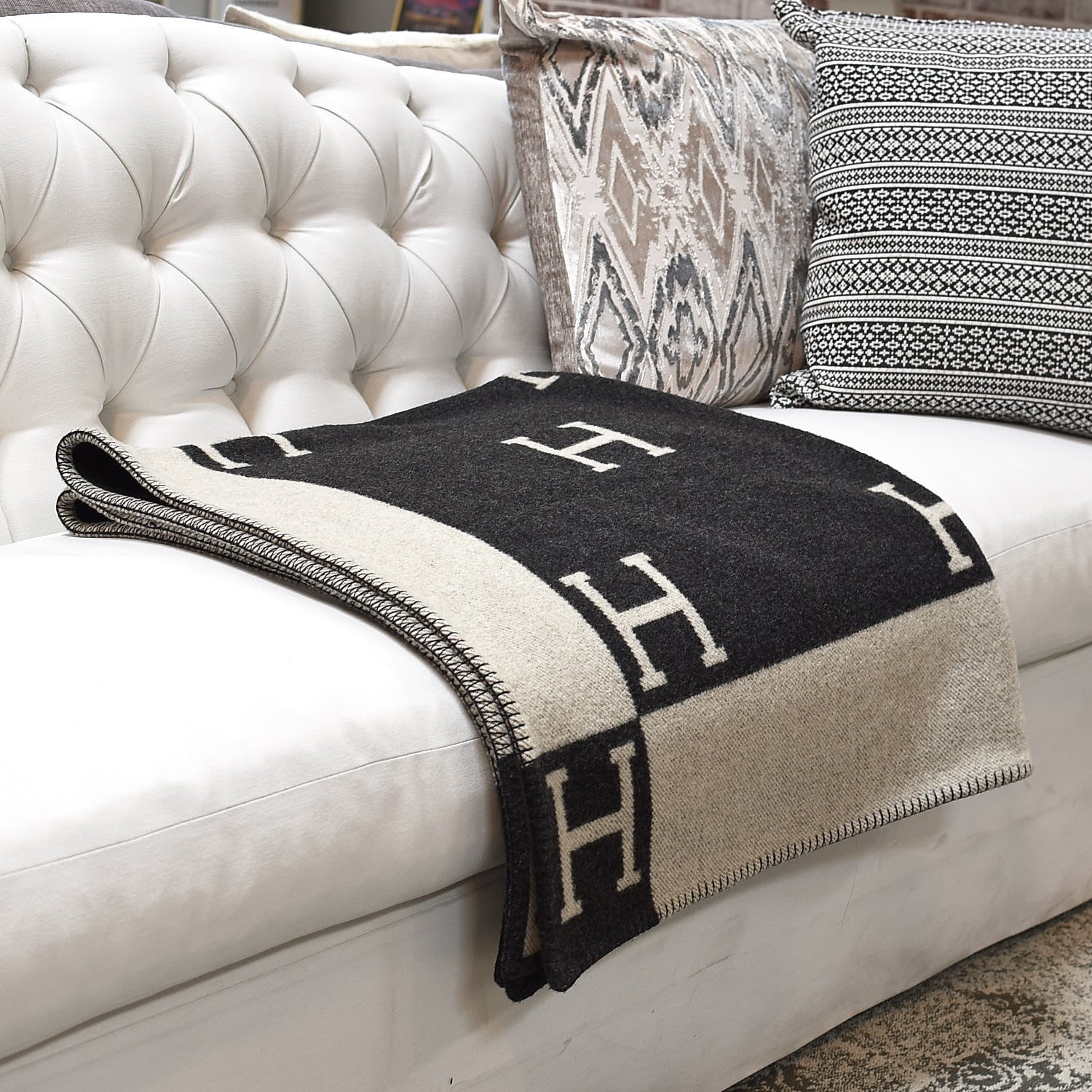 Hermes Wool Cashmere Avalon Blanket Ecru Gris Fonce 2 of 4