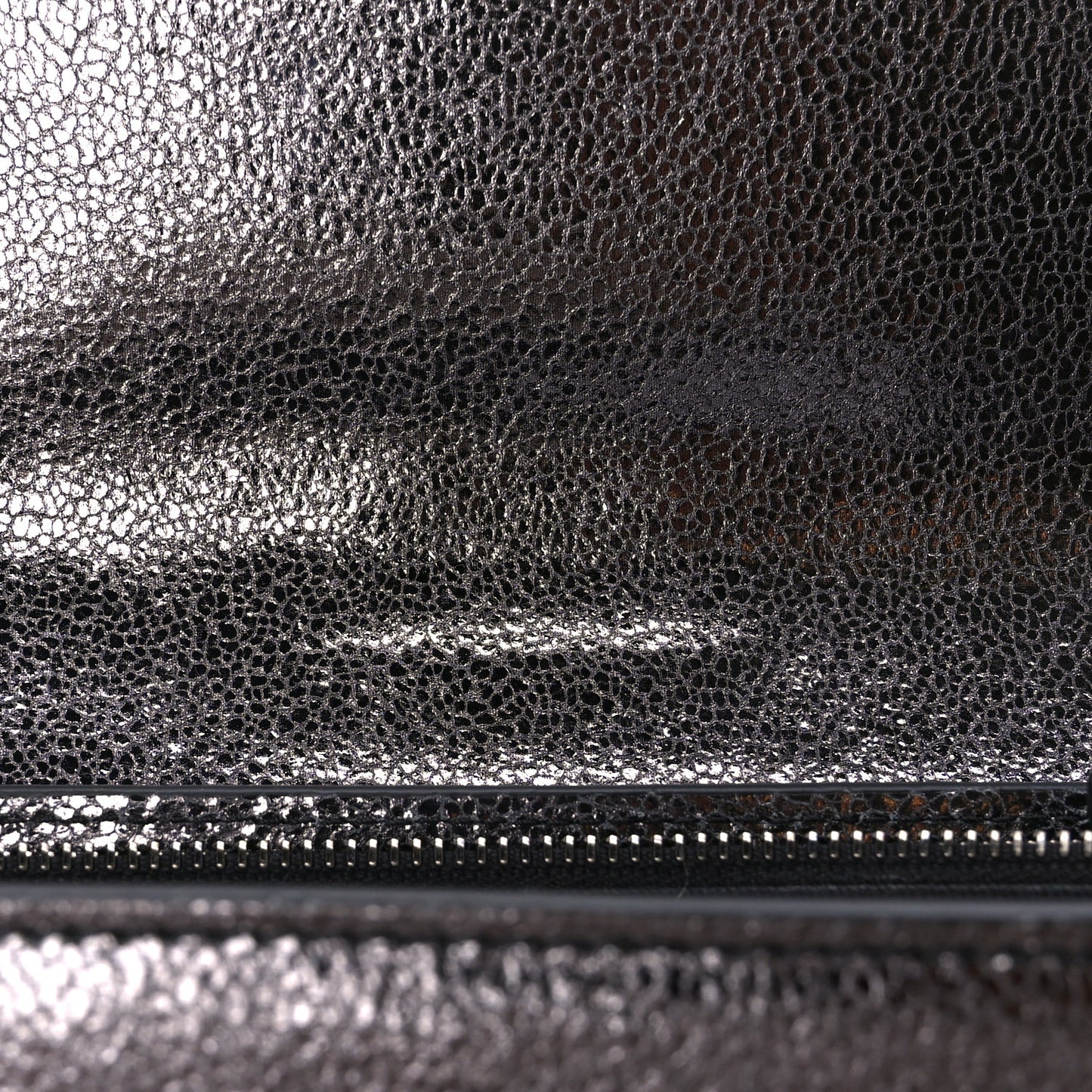 Metallic Calfksin Virtus Wallet On Chain Grey