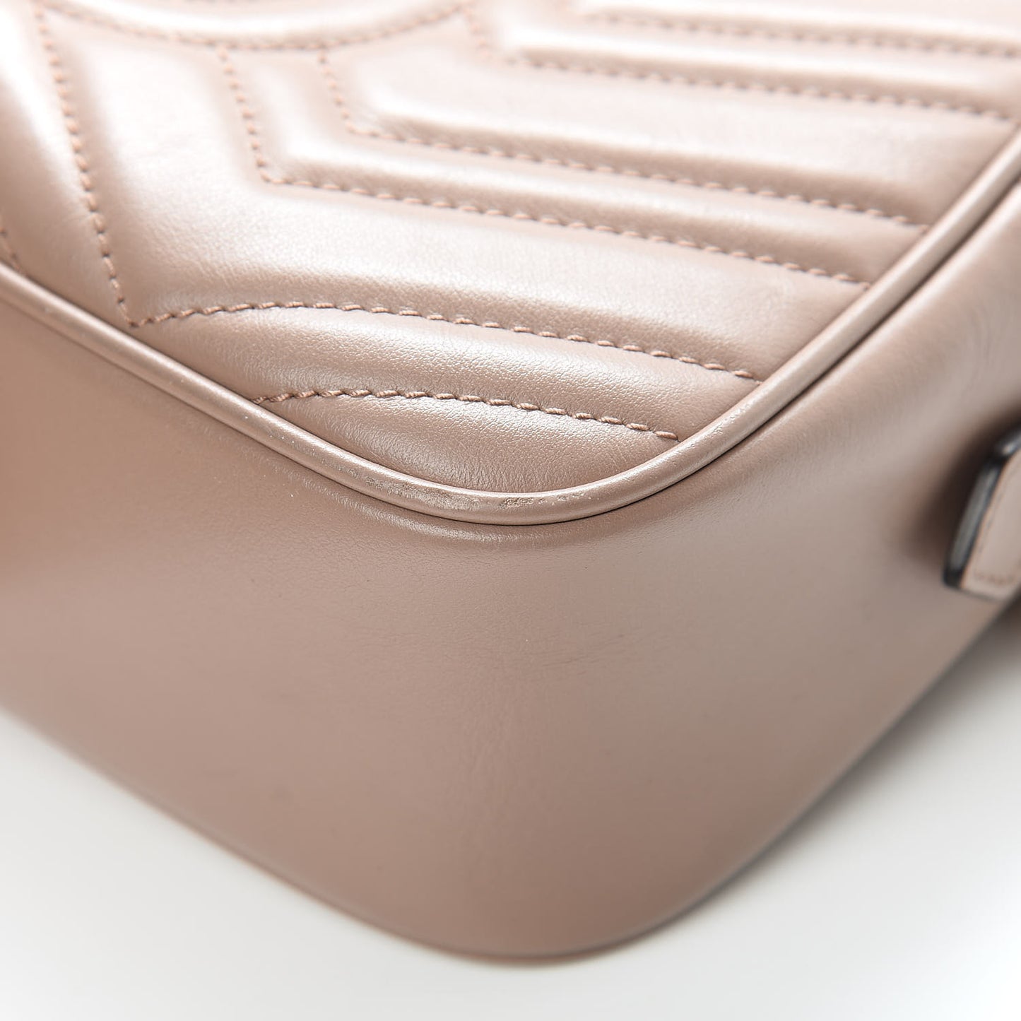 Calfskin Matelasse Small GG Marmont Chain Shoulder Bag Porcelain Rose