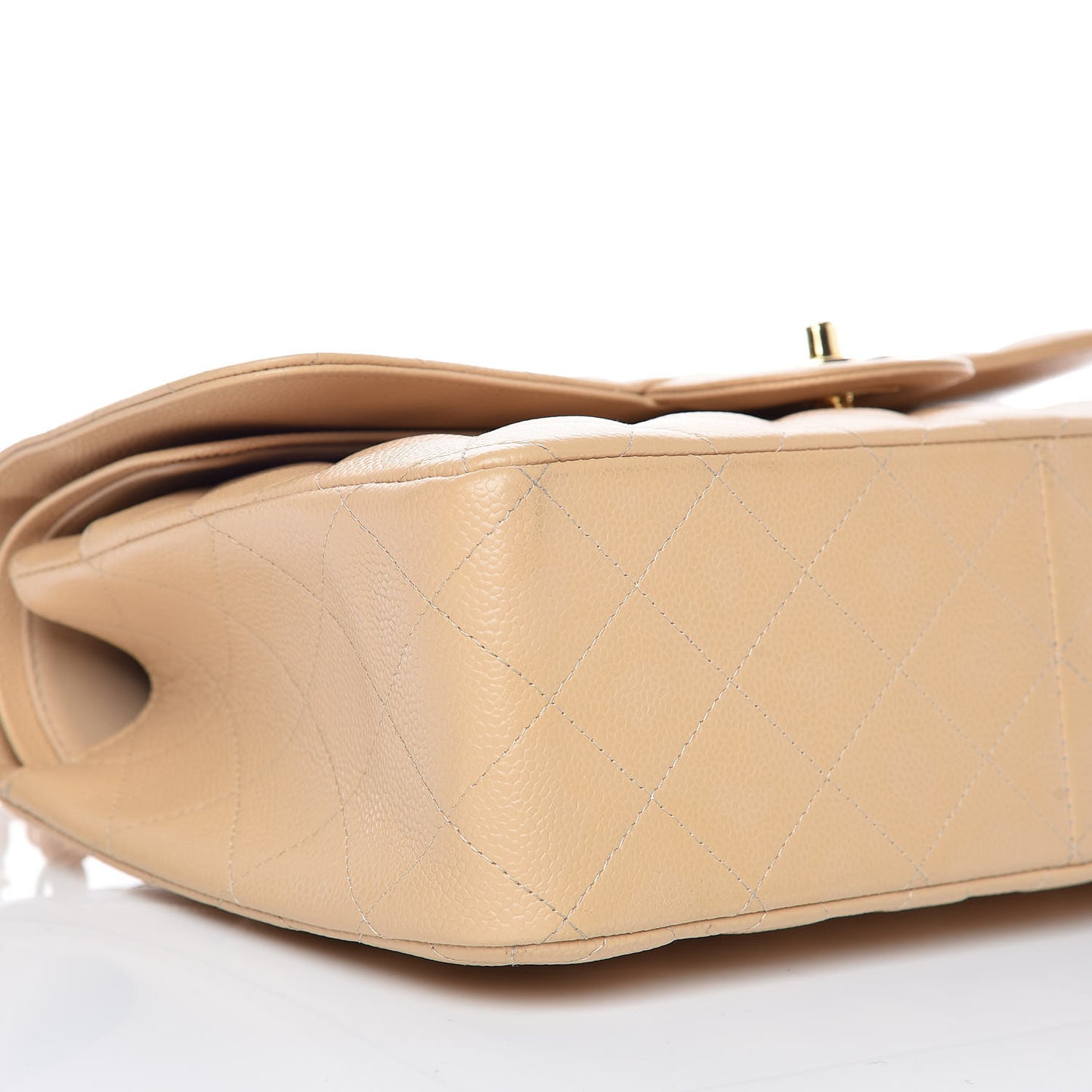 Caviar Quilted Jumbo Double Flap Beige Clair
