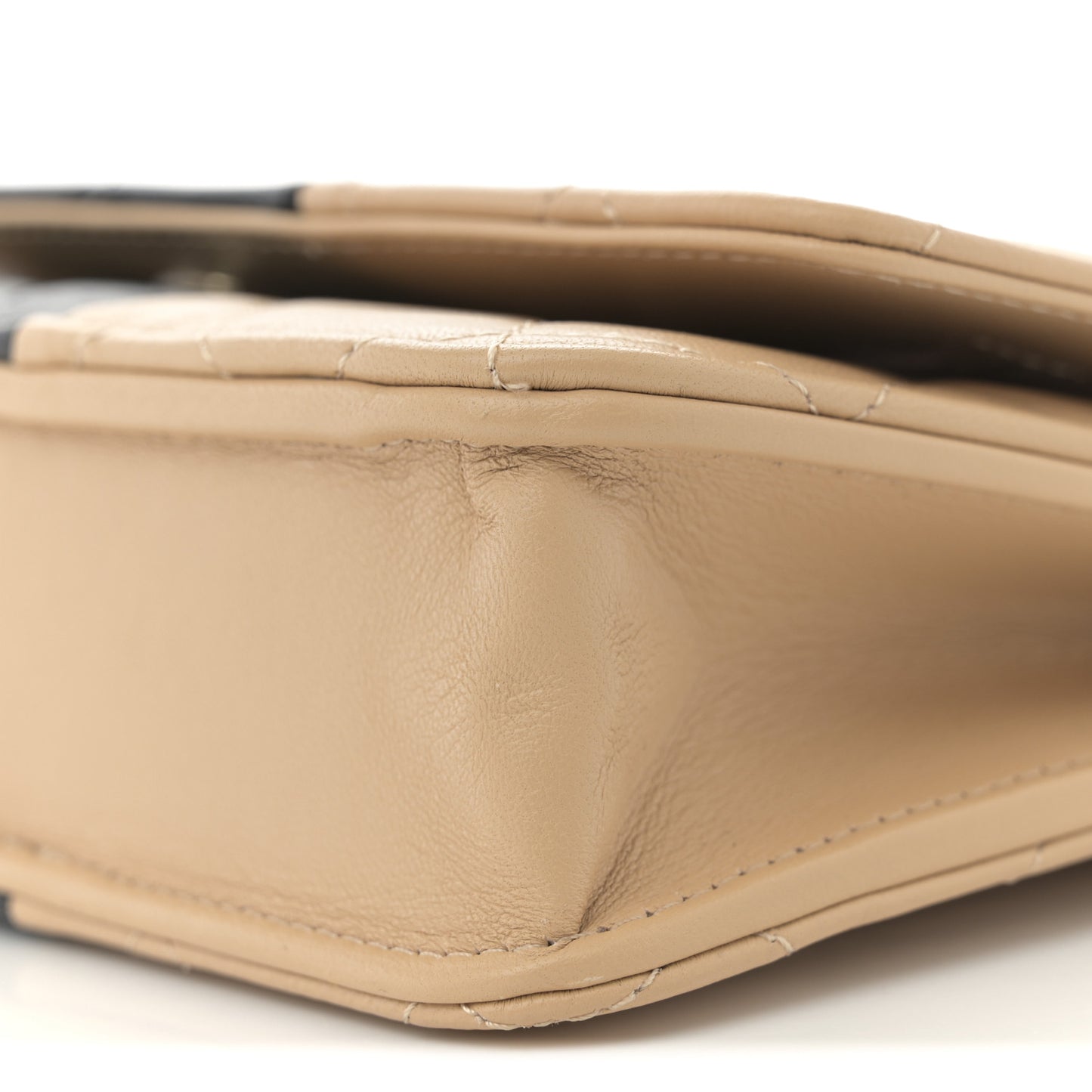 Lambskin Quilted Wallet On Chain WOC Beige Black