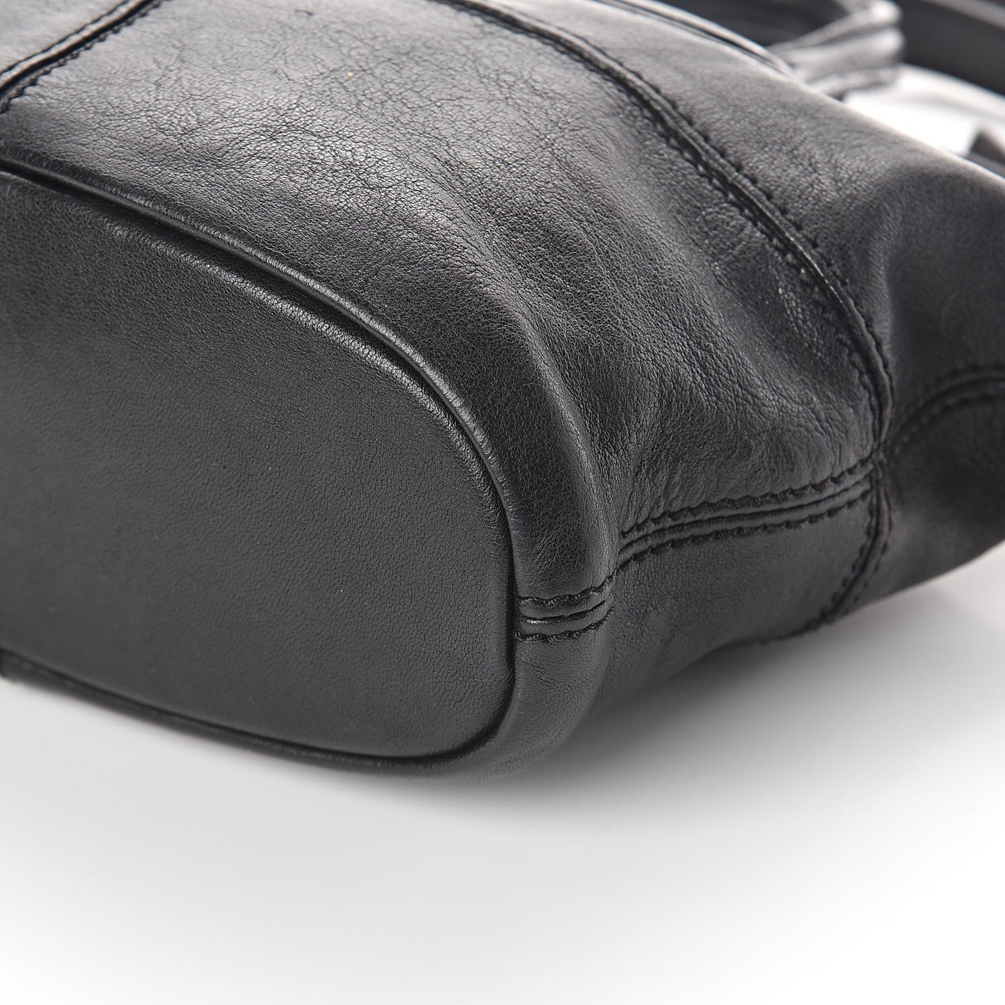 Lambskin Micro Nightingale Black