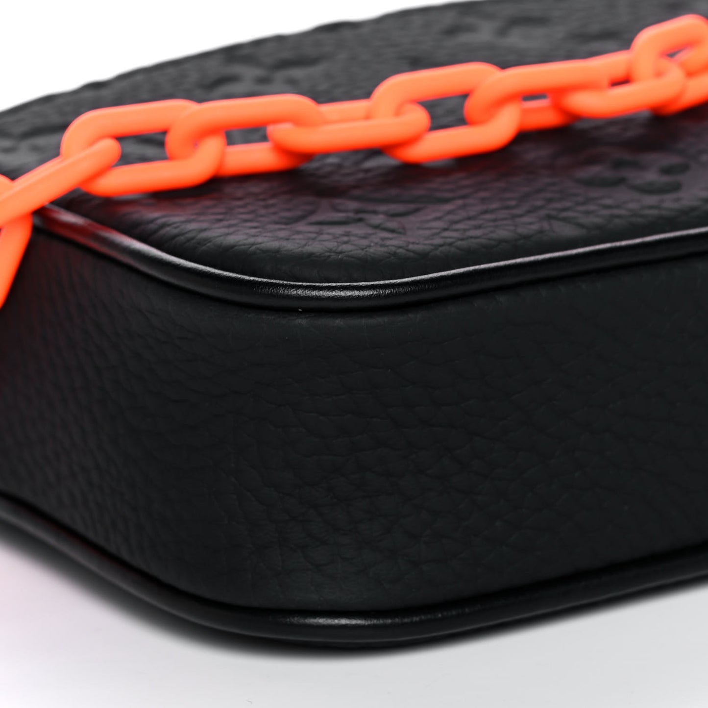 Taurillon Monogram Uniformes Solar Ray Soft Pochette Volga Belt Bag Black