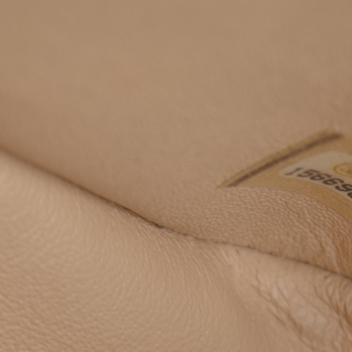 Caviar Quilted Jumbo Double Flap Beige Clair