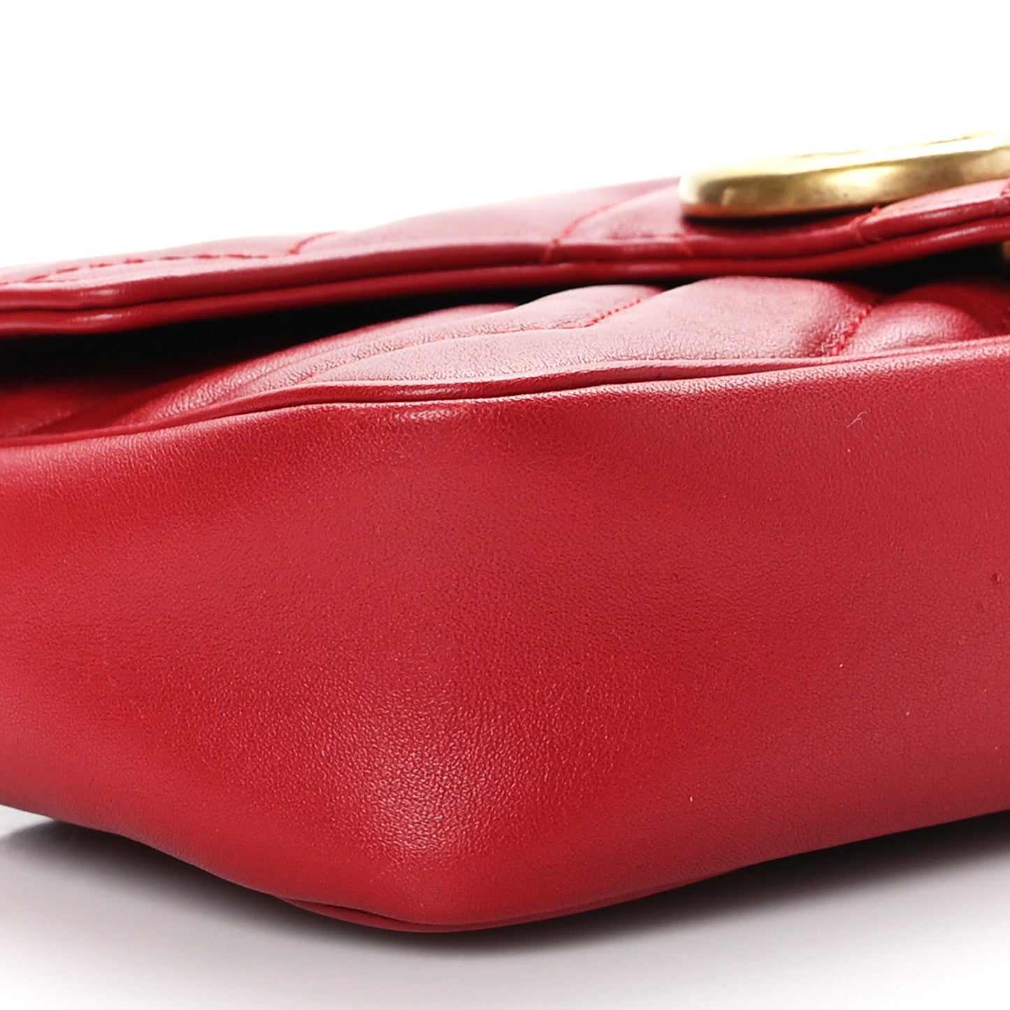 Calfskin Matelasse Super Mini GG Marmont Shoulder Bag Hibiscus Red