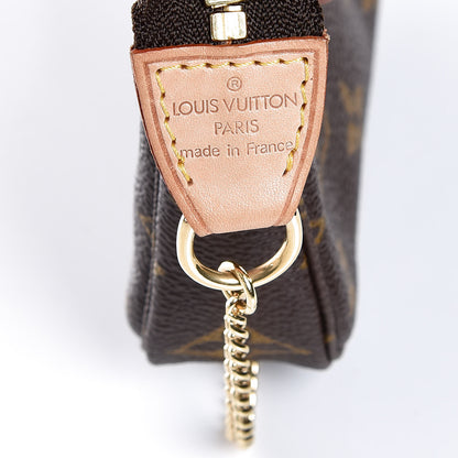 Louis Vuitton Monogram Mini Pochette Accessories 7 of 8