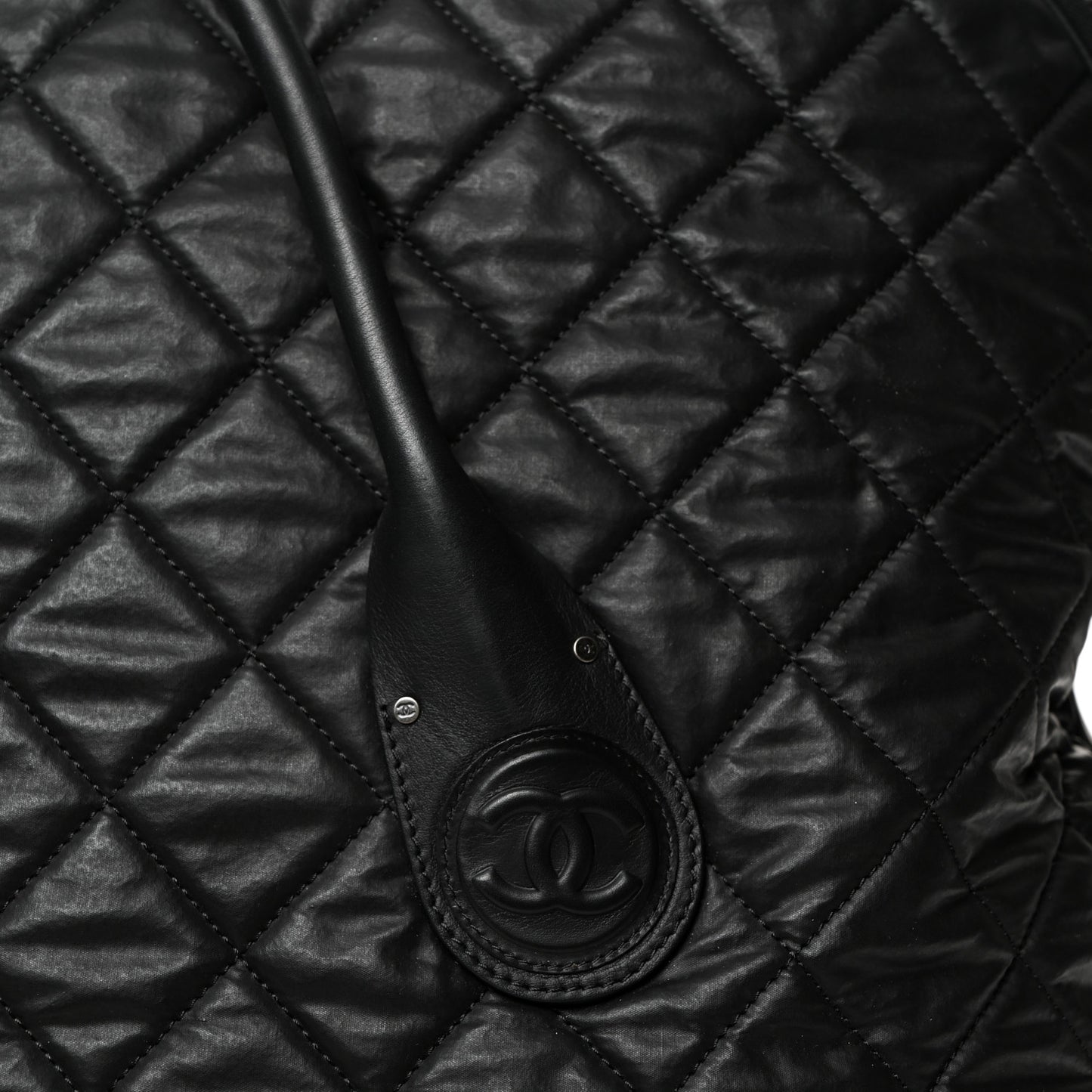 Coated Canvas Quilted Large Garment Travel Bag Black