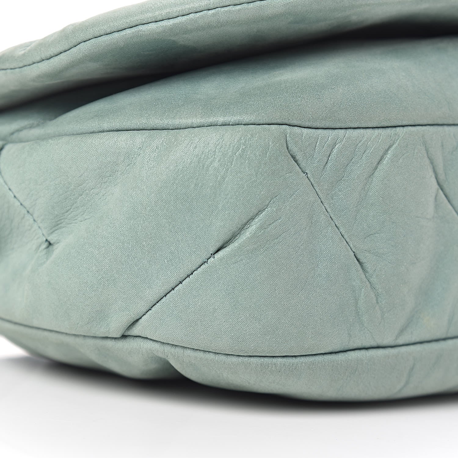 Chanel Iridescent Calfskin Glint Flap Green 11 of 14