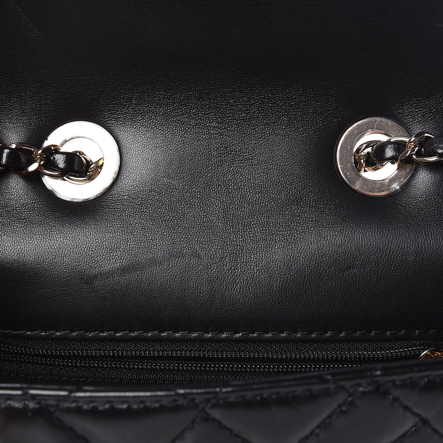 Shiny Lambskin Quilted Small Montcoco Flap Black