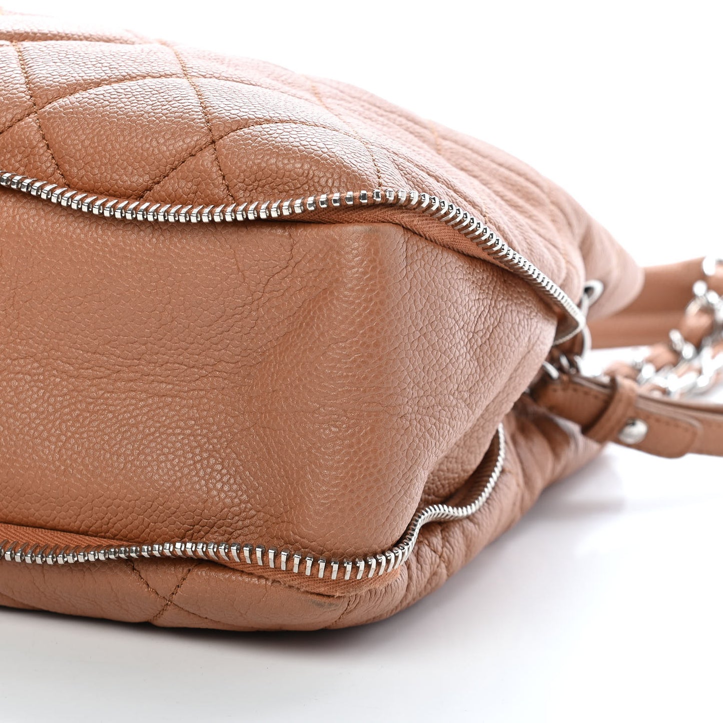 Caviar Quilted Expandable Zip Shoulder Bag Beige