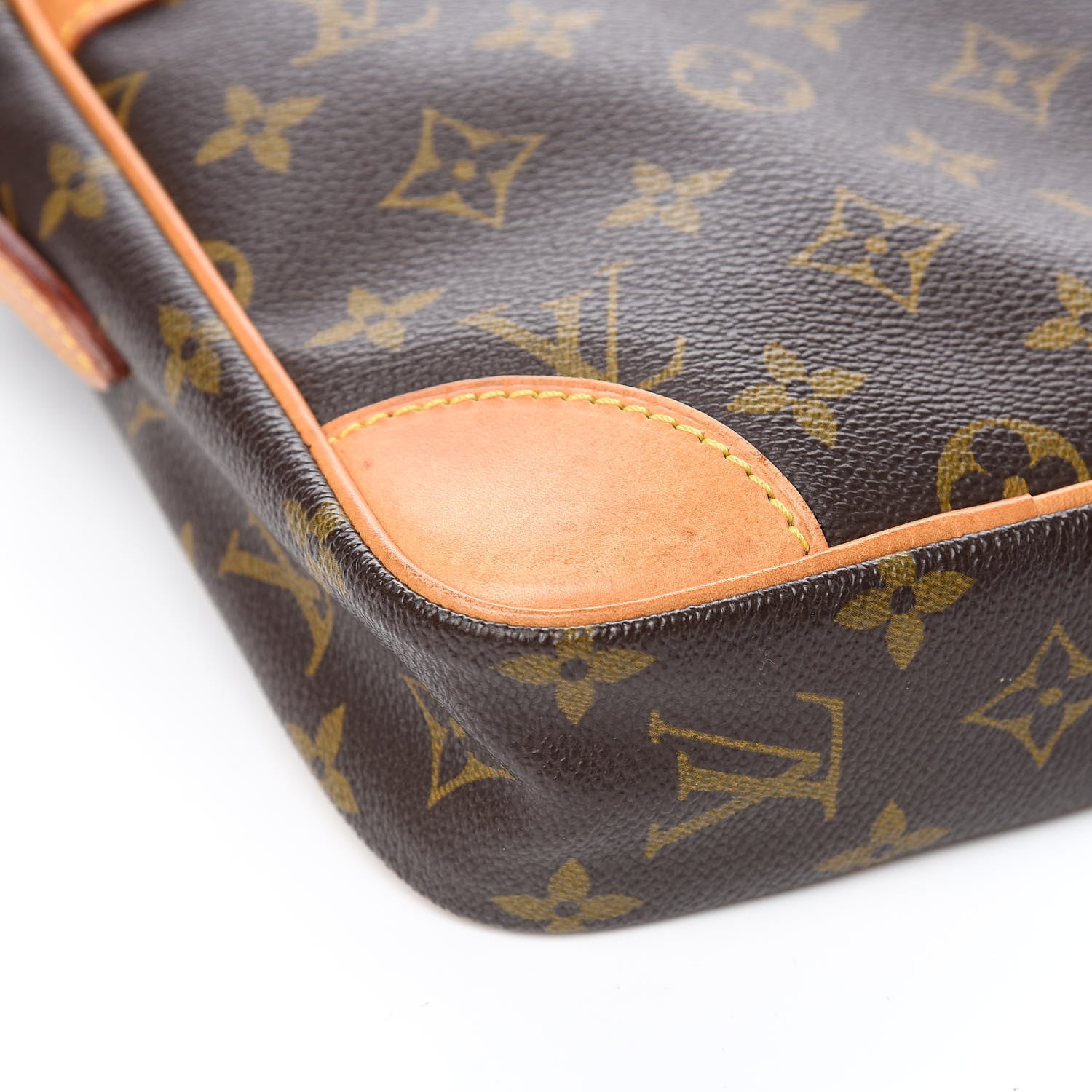 Louis Vuitton Monogram Danube 21 8 of 15