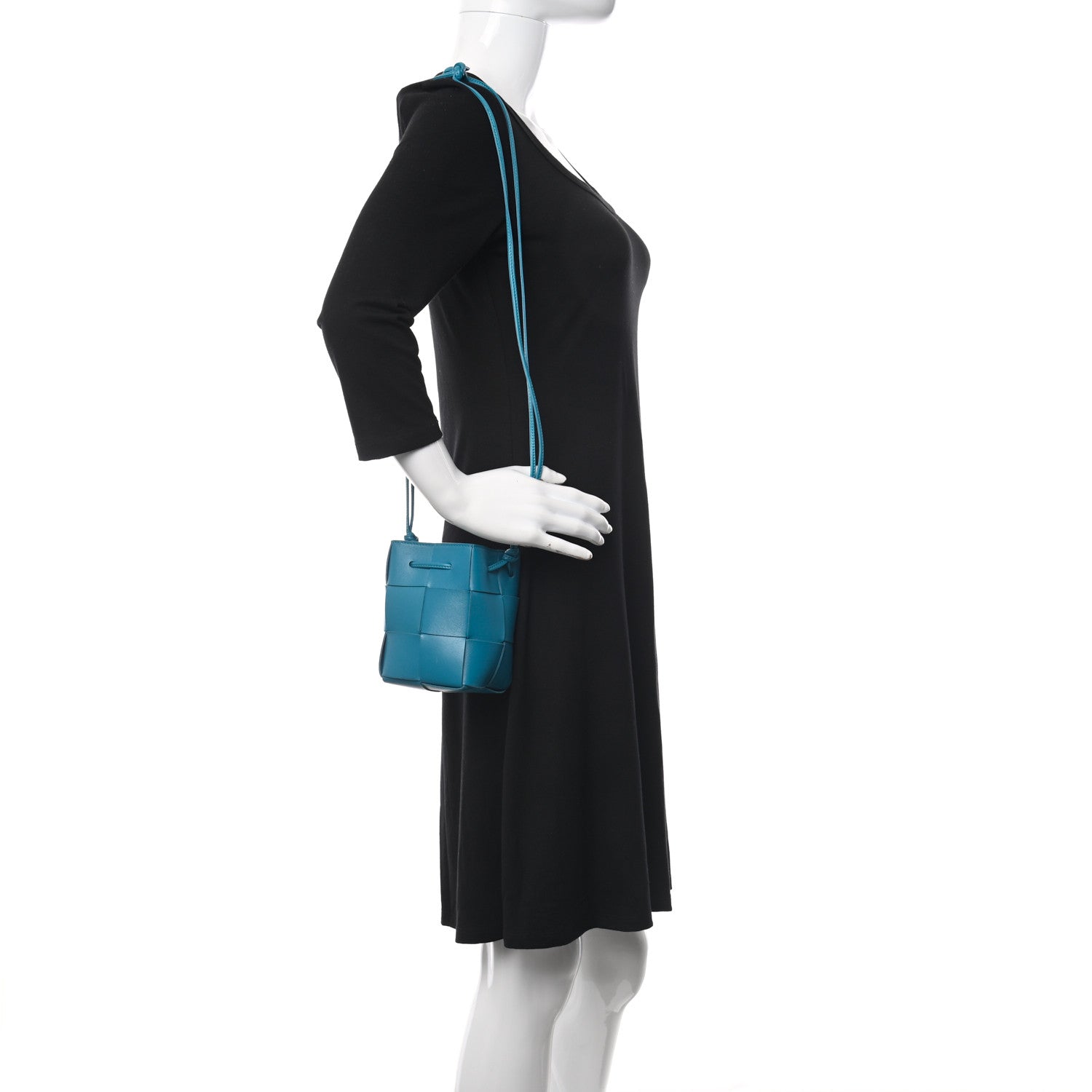 Bottega Veneta Nappa Maxi Intrecciato Mini Cassette Bucket Bag Blaster 2 of 7