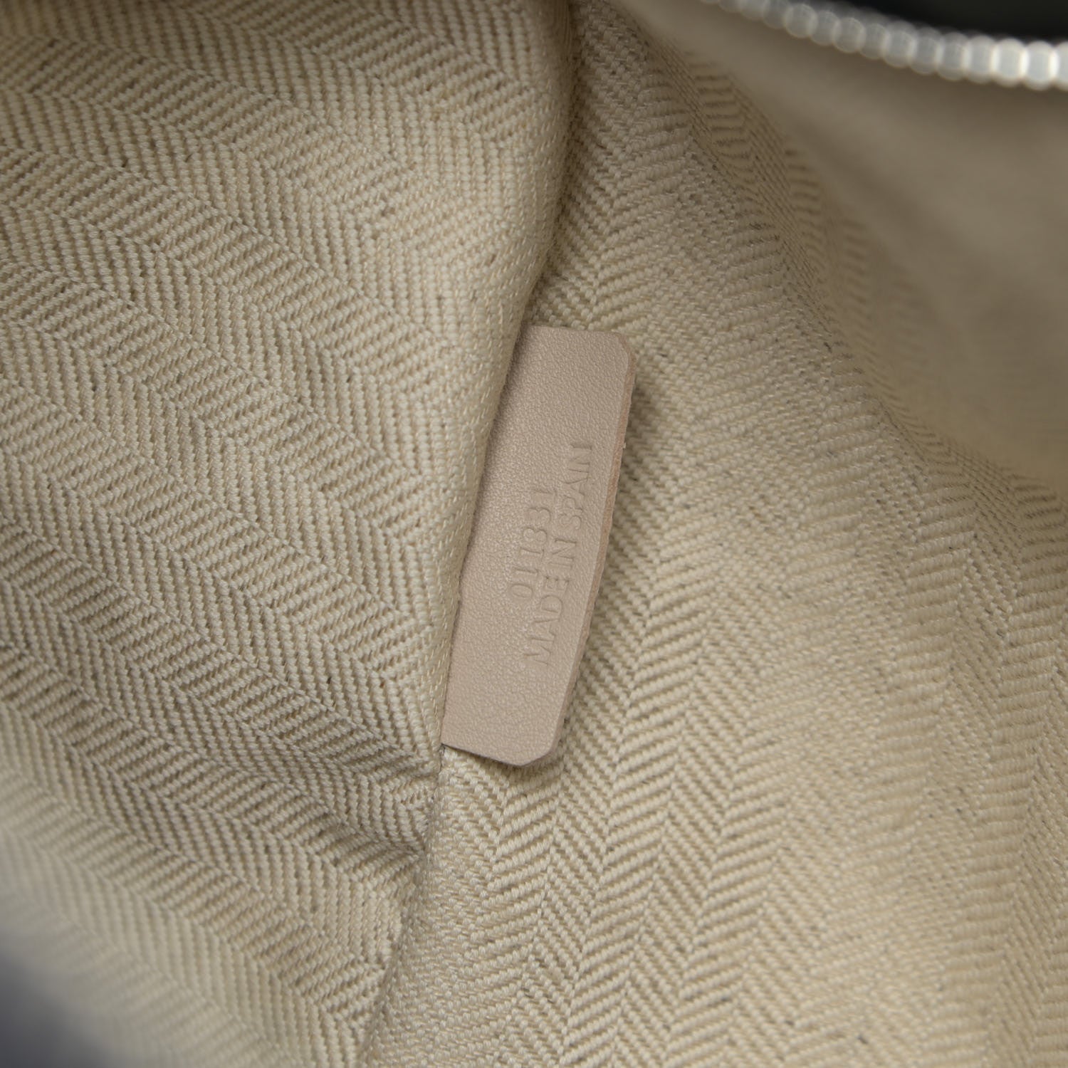 Loewe Calfskin Large Puzzle Bag Grey 7 of 11