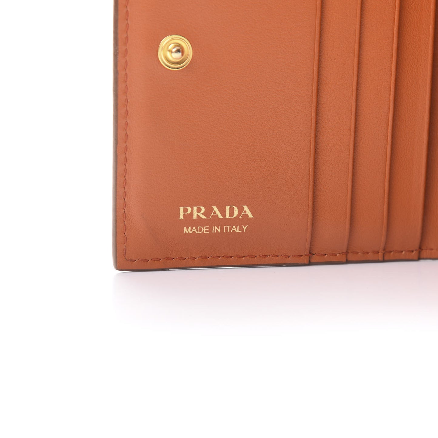 Vitello Daino Small Bi-Fold Wallet Caramel