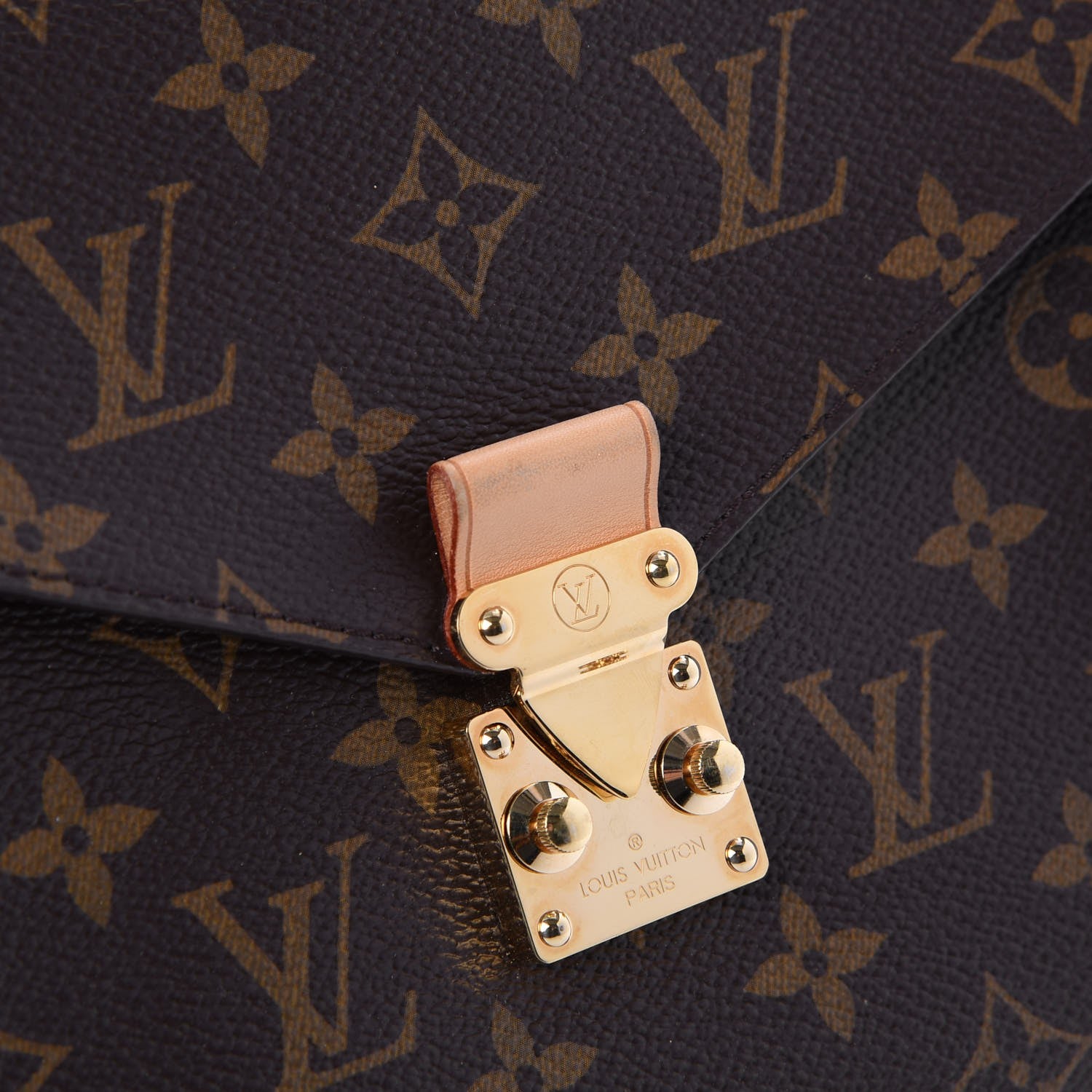 Louis Vuitton Monogram Metis 8 of 8