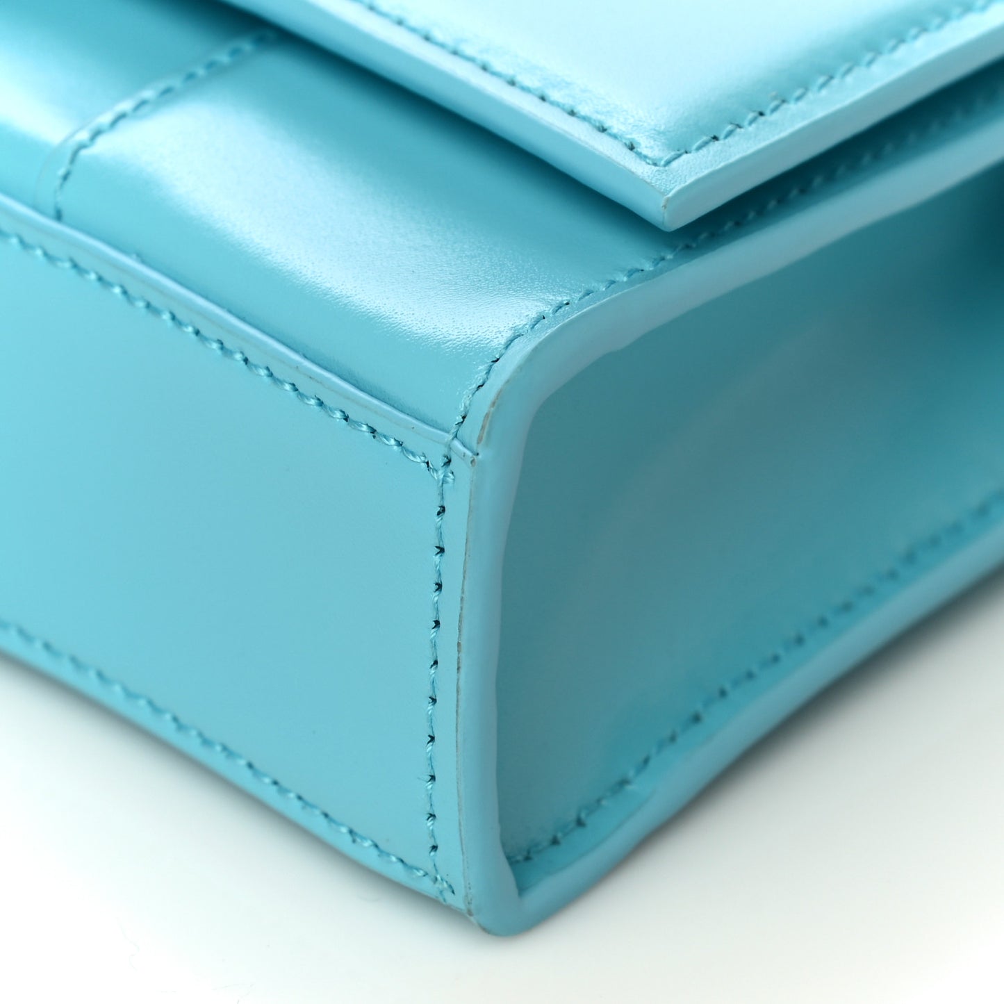 Shiny Box Calfskin Tonal B Hourglass Chain Bag Azur
