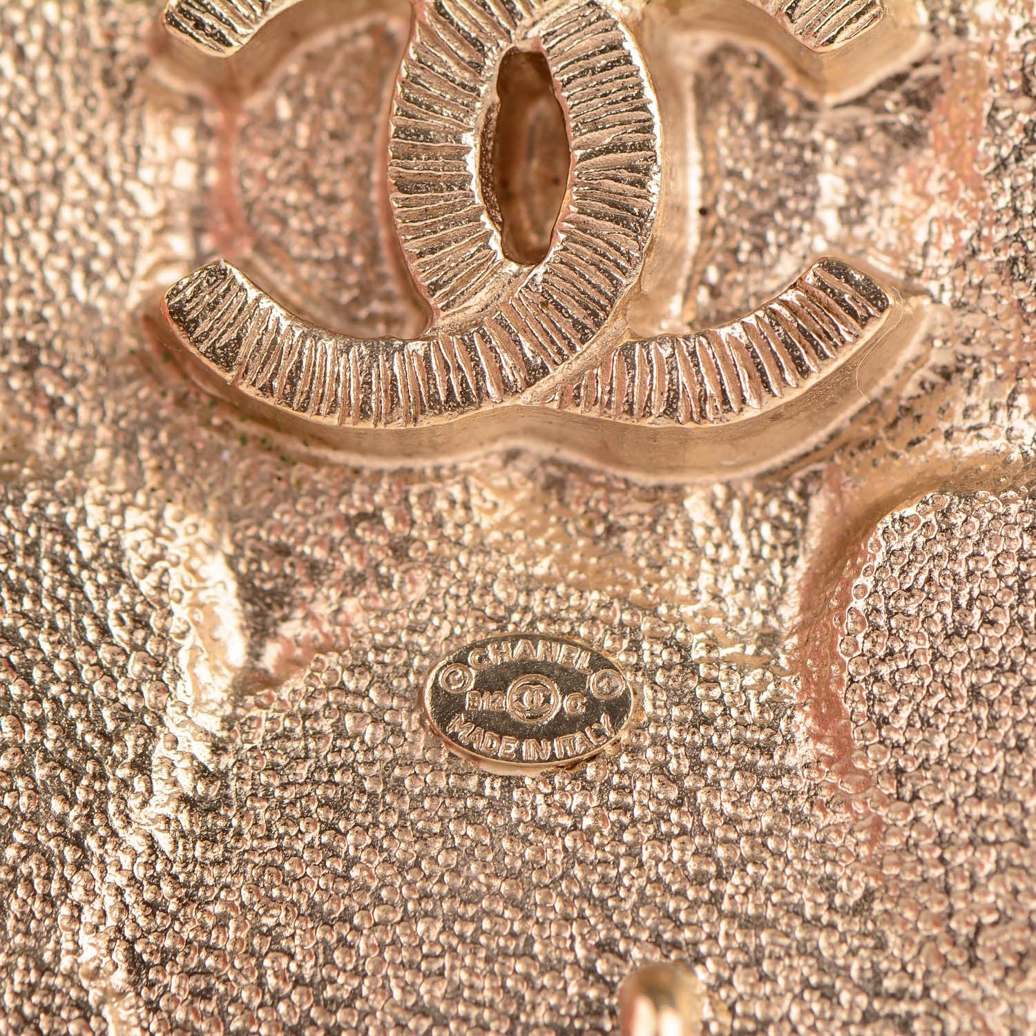 Chanel Pearl Crystal CC Brooch Pearly White 4 of 4