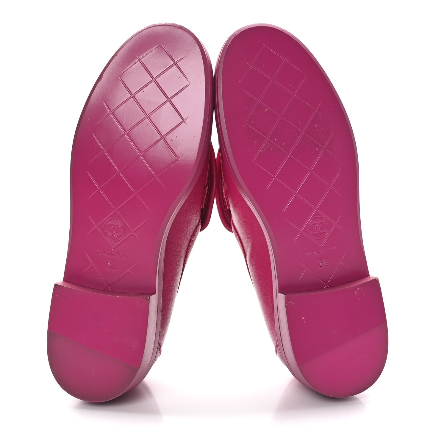 Lambskin Quilted CC Turnlock Loafers 36 Fuchsia