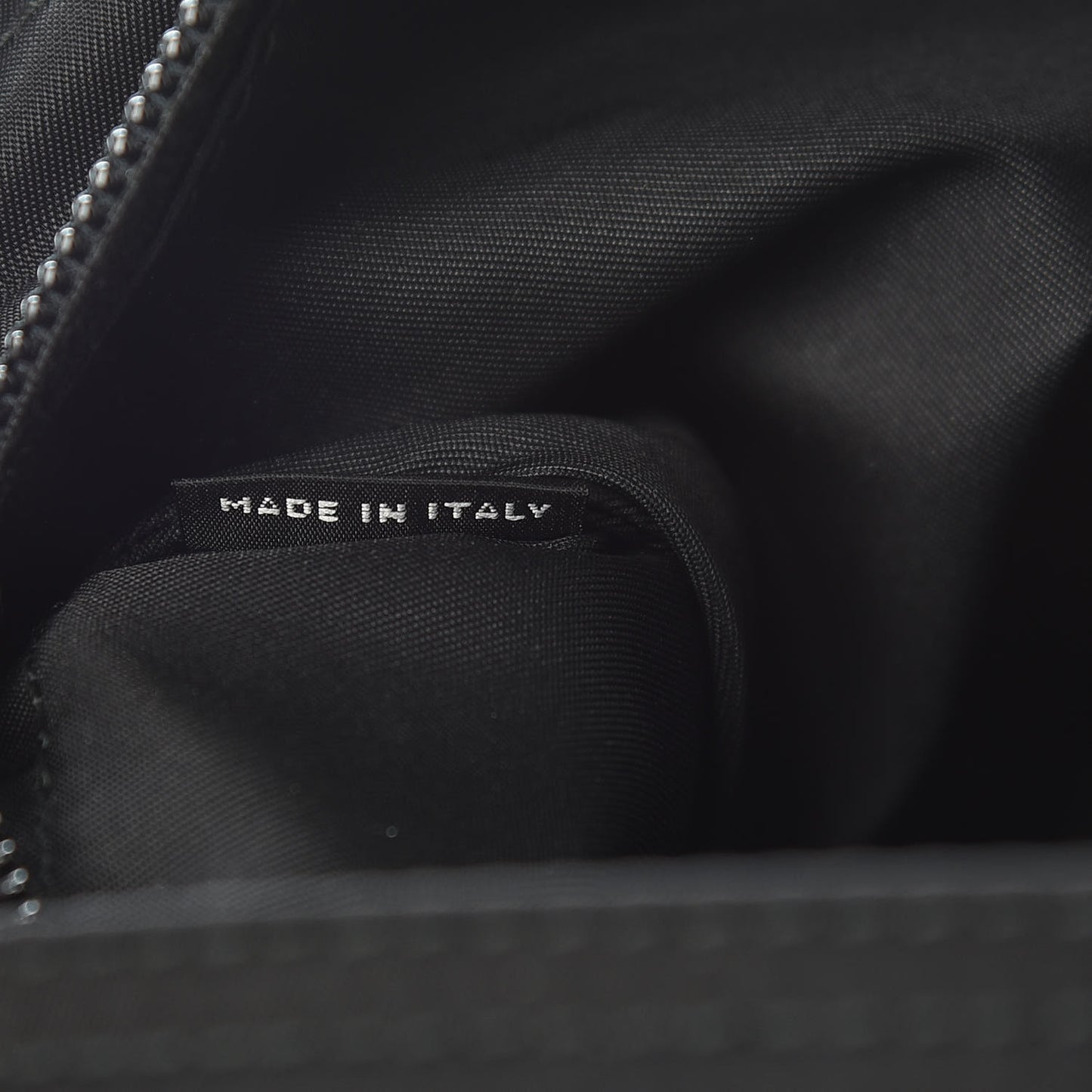 Nylon Flat Messenger Bag Black