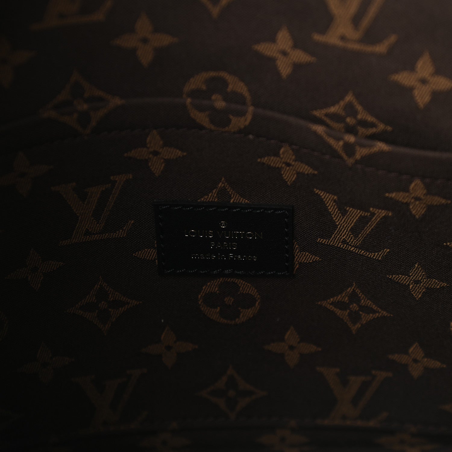 Louis Vuitton Grained Calfskin Cruiser PM Cream Black 6 of 8