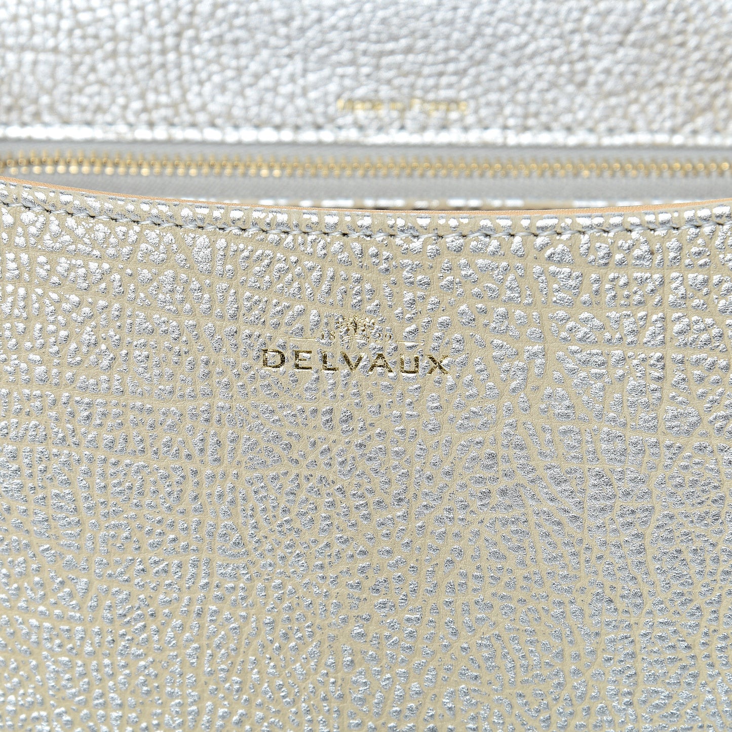 Metallic Crispy Calfskin MM Brillant Satchel Antique Silver