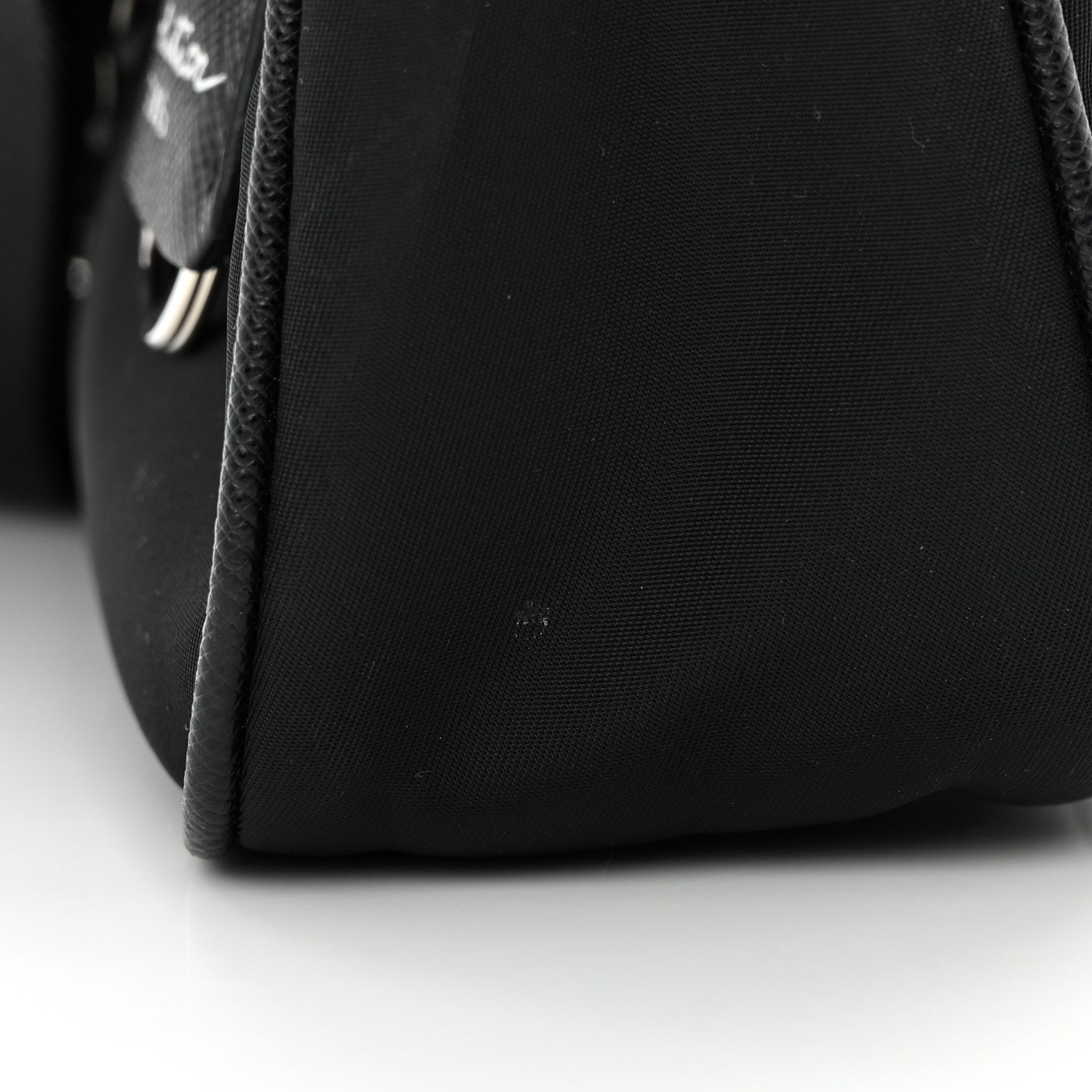 Prada Nylon Re-Edition 2005 Shoulder Bag Black 12 of 14