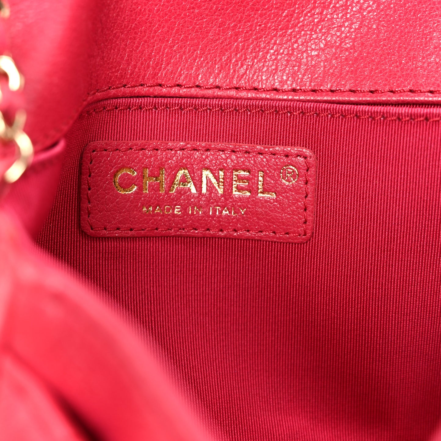 Goatskin Quilted Coco Curve Flap Messenger Flap Red