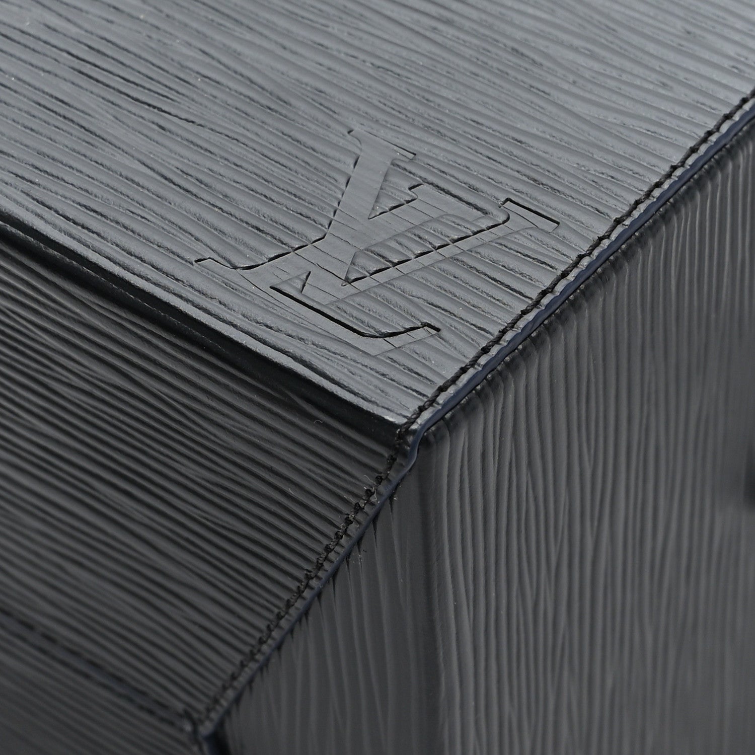 Louis Vuitton Epi Bleecker Box Black 9 of 11