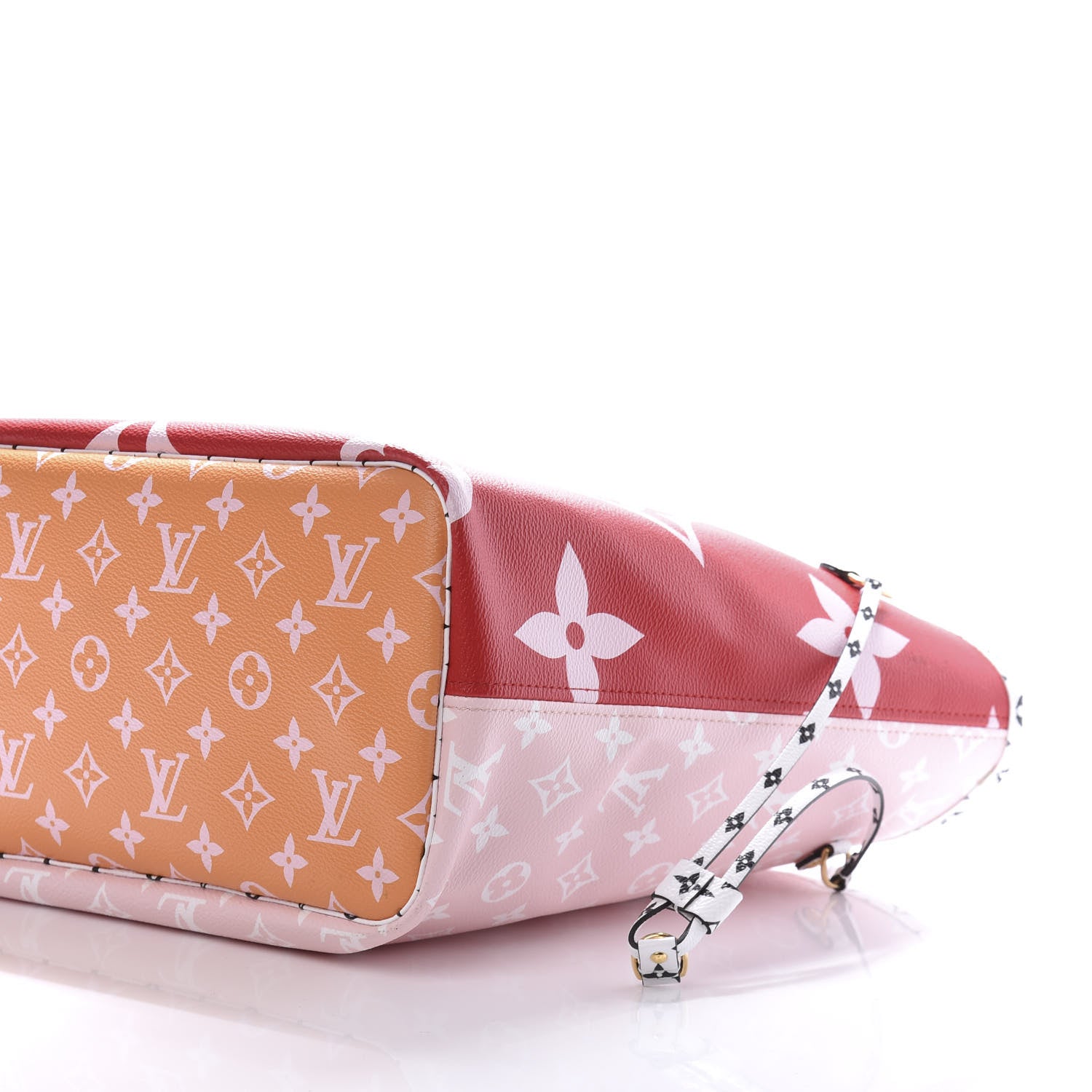 Louis Vuitton Monogram Giant Neverfull MM Rouge 7 of 11