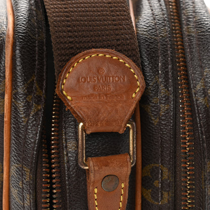 Louis Vuitton Monogram Reporter PM 7 of 21