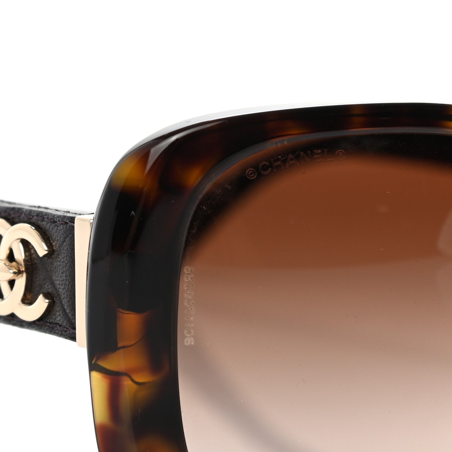 CC Turnlock Sunglasses 5234 Q Tortoise